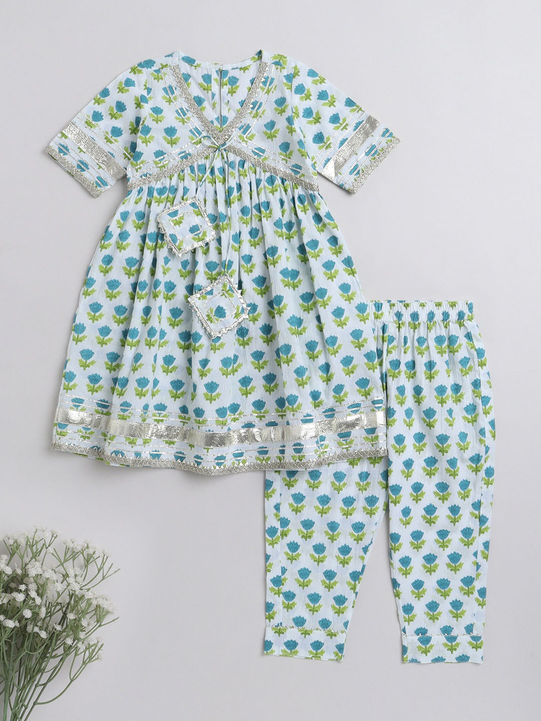 The Magic Wand Girls Floral Printed Gotta Patti Pure Cotton Empire Kurti with Trousers, Green
The Magic Wand Girls Floral Printed Gotta Patti Pure Cotton Empire Kurti with Trousers, Green