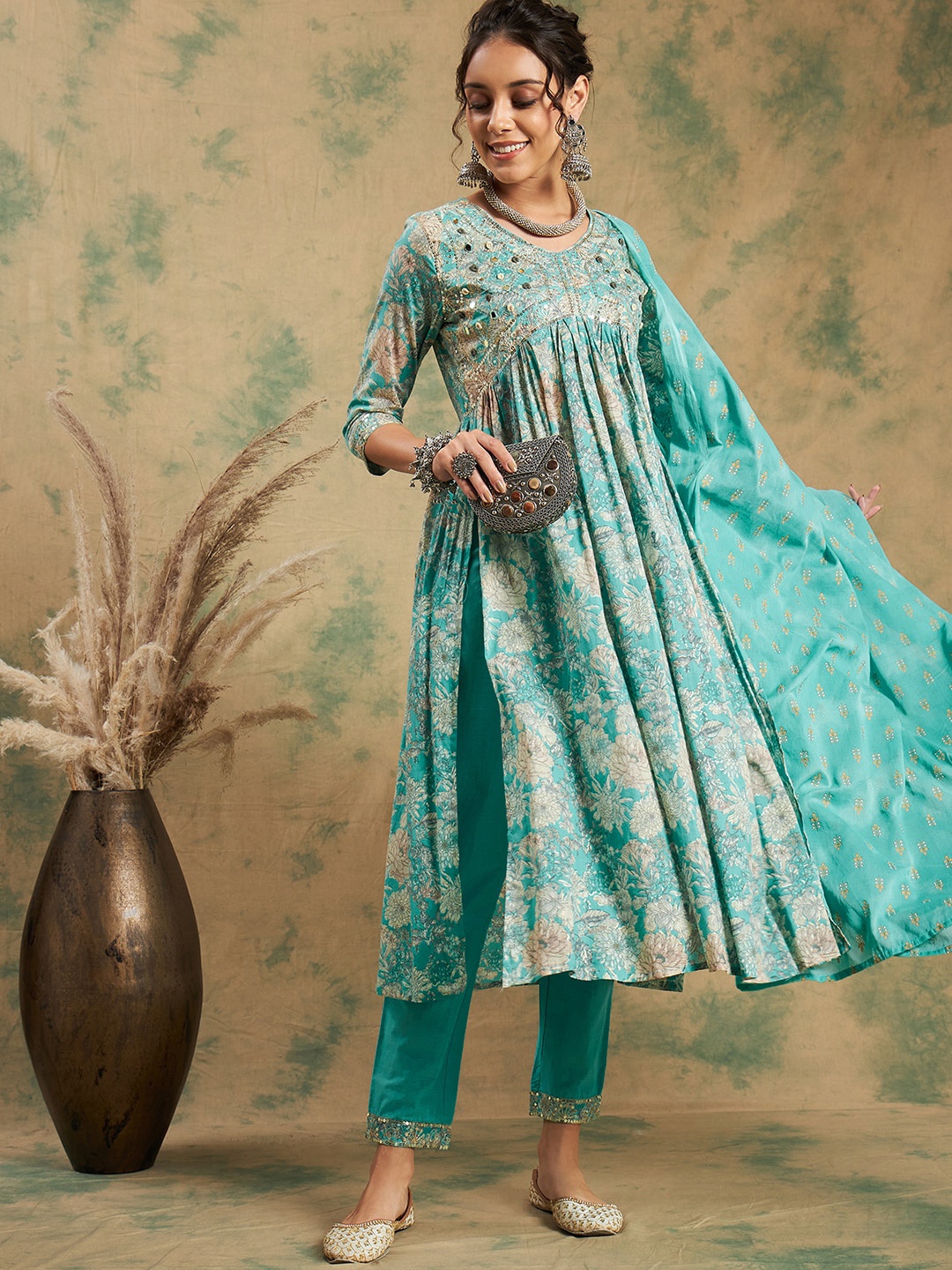 Sangria Floral Printed Thread Work Pure Cotton A-Line Kurta & Trousers With Dupatta, Turquoise blue
Sangria Floral Printed Thread Work Pure Cotton A-Line Kurta & Trousers With Dupatta, Turquoise blue