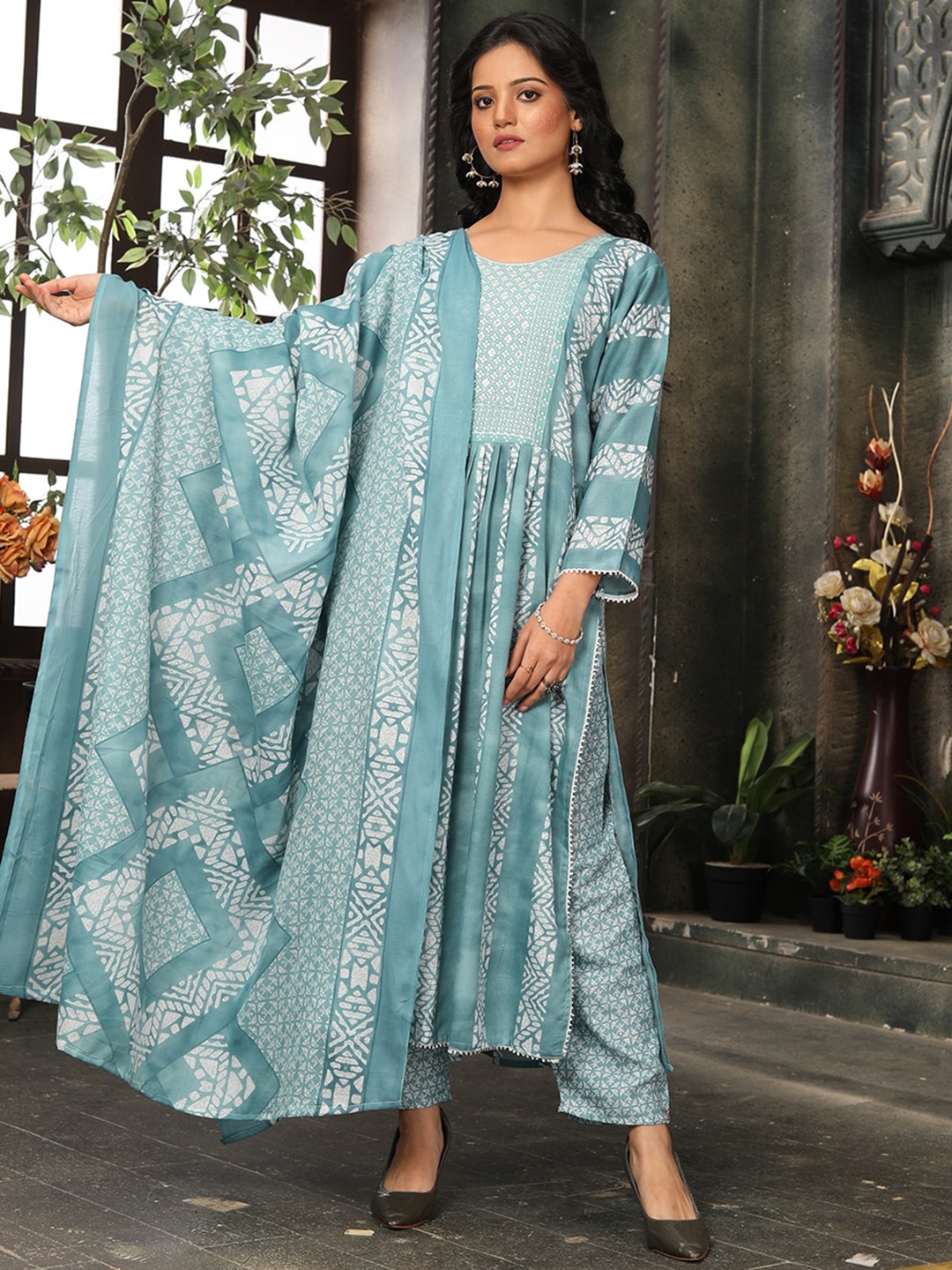 KALINI Ethnic Motifs Printed Gotta Patti Pleated A-Line Kurta & Trousers with Dupatta, Blue
KALINI Ethnic Motifs Printed Gotta Patti Pleated A-Line Kurta & Trousers with Dupatta, Blue