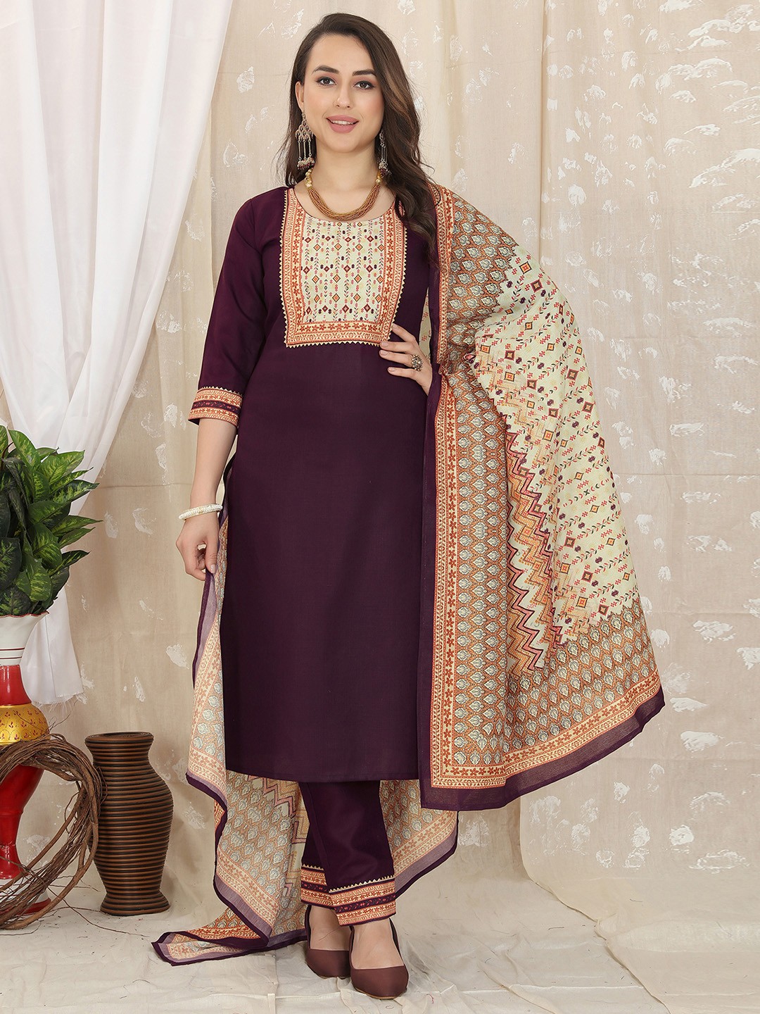 KALINI Ethnic Motifs Yoke Design Regular Gotta Patti Kurta & Trousers With Dupatta, Purple
KALINI Ethnic Motifs Yoke Design Regular Gotta Patti Kurta & Trousers With Dupatta, Purple