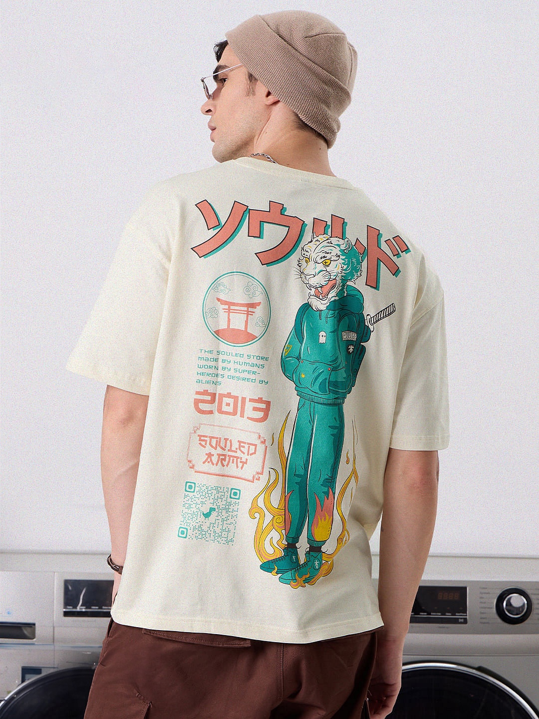 The Souled Store White Graphic Printed Drop-Shoulder Sleeves Pure Cotton Oversized T-shirt
The Souled Store White Graphic Printed Drop-Shoulder Sleeves Pure Cotton Oversized T-shirt