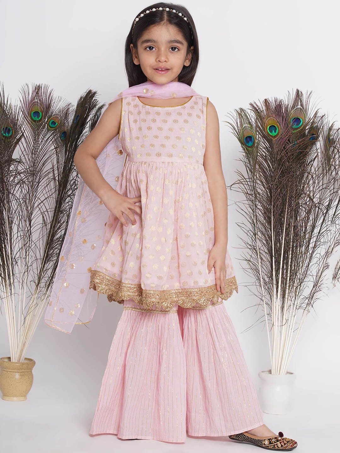 Little Bansi Girls Floral Woven Design Sequinned Empire Kurta With Sharara & Dupatta, Pink
Little Bansi Girls Floral Woven Design Sequinned Empire Kurta With Sharara & Dupatta, Pink
