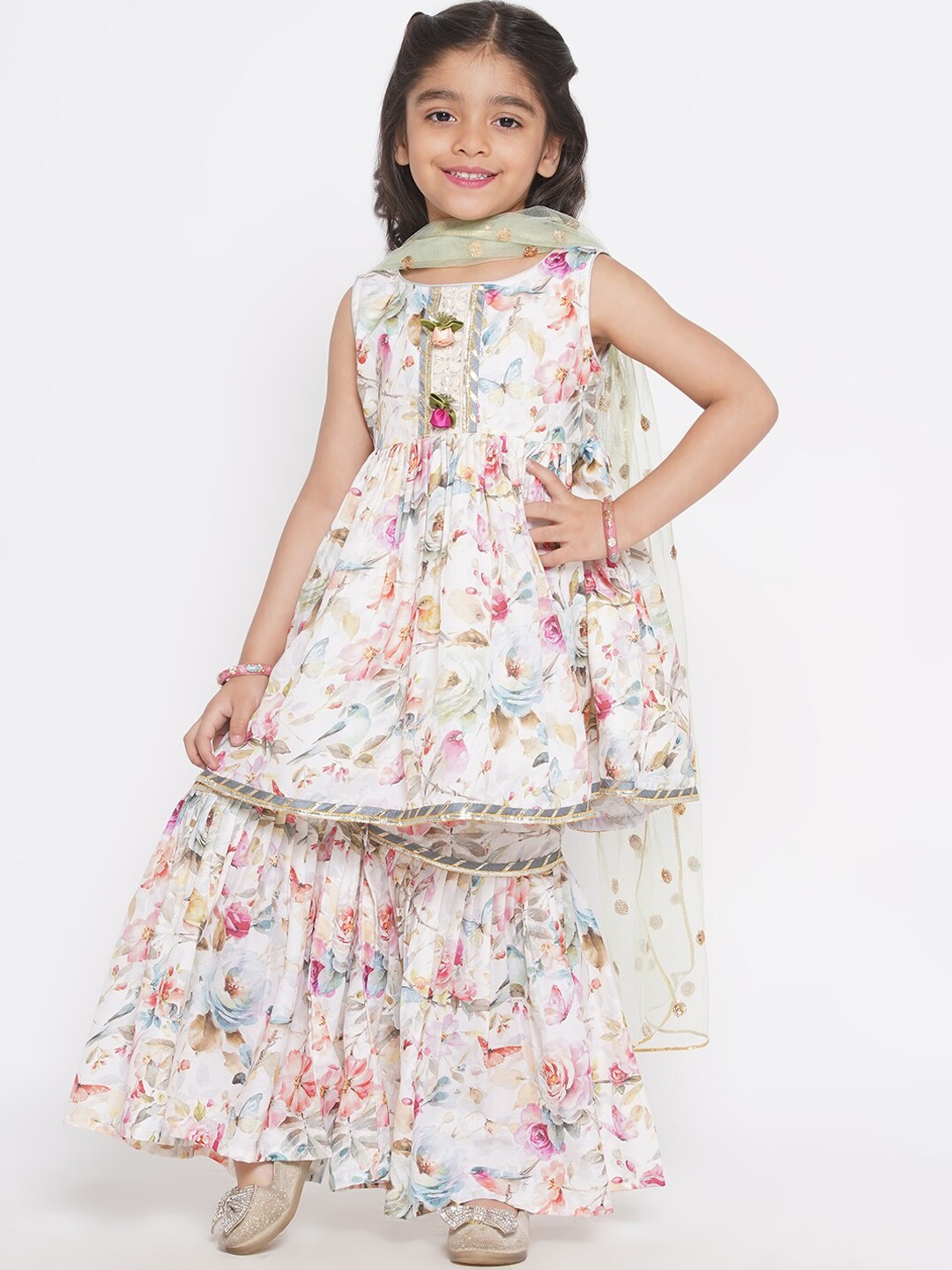 Little Bansi Girls Floral Printed Sequinned Pure Cotton Kurta With Sharara & Dupatta, Cream
Little Bansi Girls Floral Printed Sequinned Pure Cotton Kurta With Sharara & Dupatta, Cream