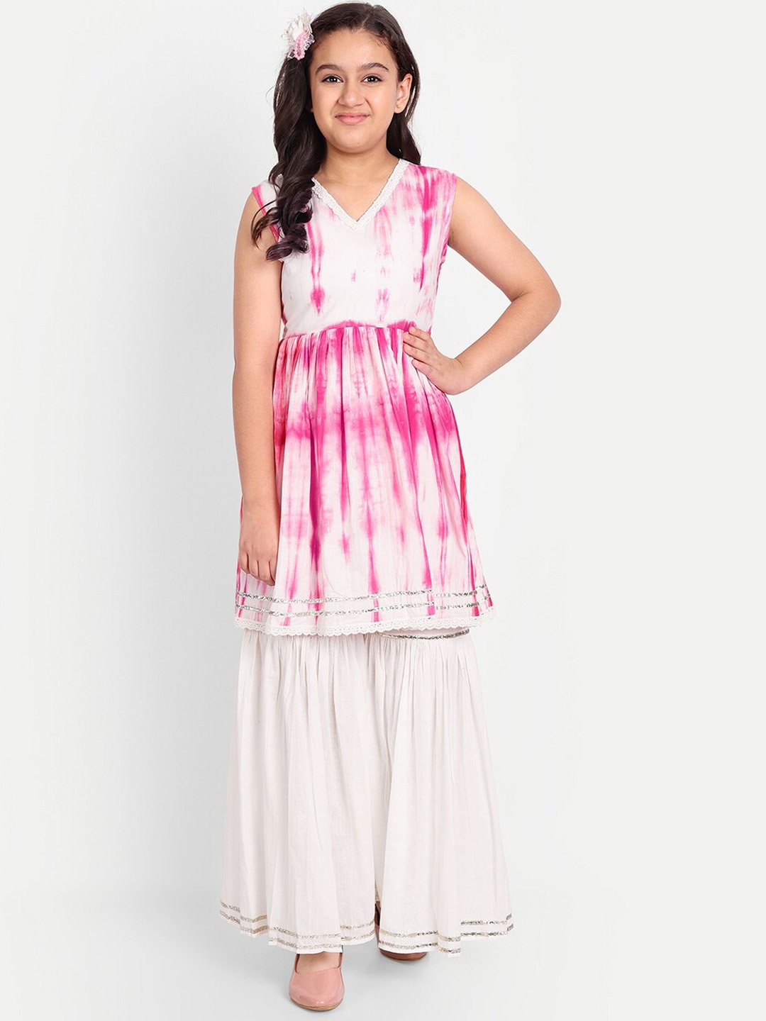 Modish Couture Girls Dyed Regular Gotta Patti Pure Cotton A-Line Kurta With Sharara, Pink
Modish Couture Girls Dyed Regular Gotta Patti Pure Cotton A-Line Kurta With Sharara, Pink