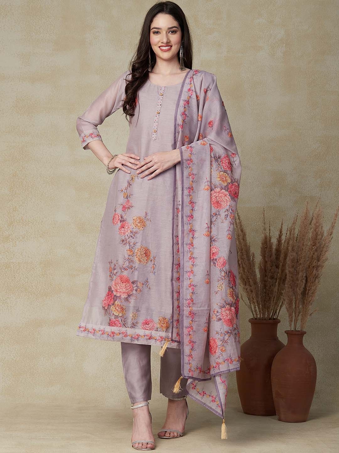 FASHOR Floral Printed Thread Work Chanderi Silk Kurta With Trousers & Dupatta, Purple
FASHOR Floral Printed Thread Work Chanderi Silk Kurta With Trousers & Dupatta, Purple