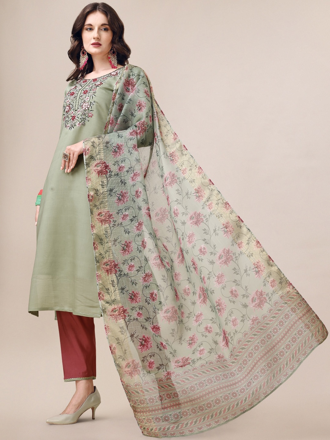 Berrylicious Thread Work Detailed Chanderi Cotton Straight Kurta & Trousers with Dupatta, Green
Berrylicious Thread Work Detailed Chanderi Cotton Straight Kurta & Trousers with Dupatta, Green