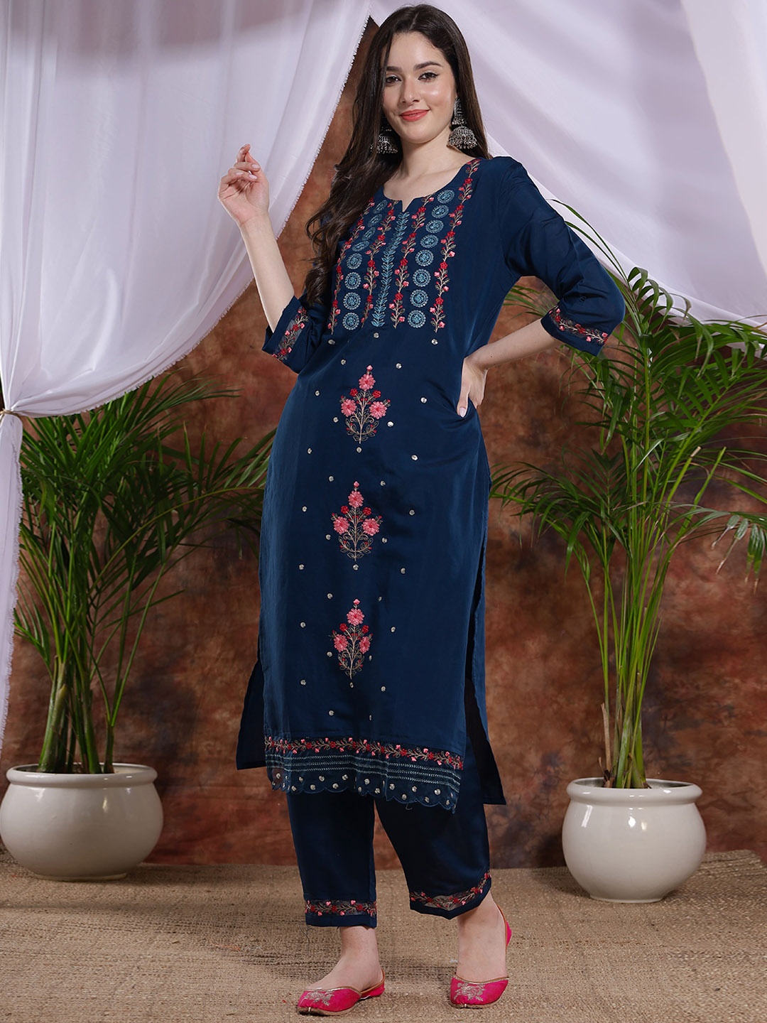 MESMORA FASHION Floral Embroidered Thread Work Pure Cotton Kurti with Trousers, Turquoise blue
MESMORA FASHION Floral Embroidered Thread Work Pure Cotton Kurti with Trousers, Turquoise blue
