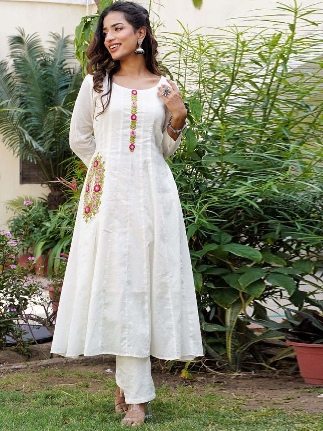 Label Tamanna Rungta Floral Embroidered Thread Work Pure Cotton Anarkali Kurta Set, White
Label Tamanna Rungta Floral Embroidered Thread Work Pure Cotton Anarkali Kurta Set, White