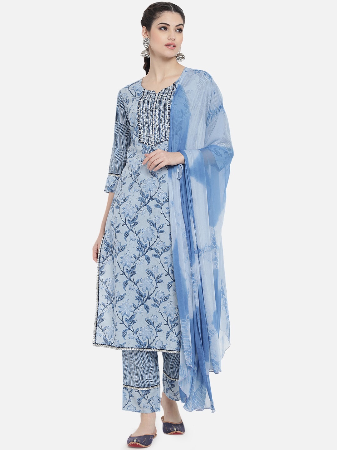 AAYUMI Floral Printed Mirror Work Pure Cotton Kurta With Trousers & Dupatta, Blue
AAYUMI Floral Printed Mirror Work Pure Cotton Kurta With Trousers & Dupatta, Blue