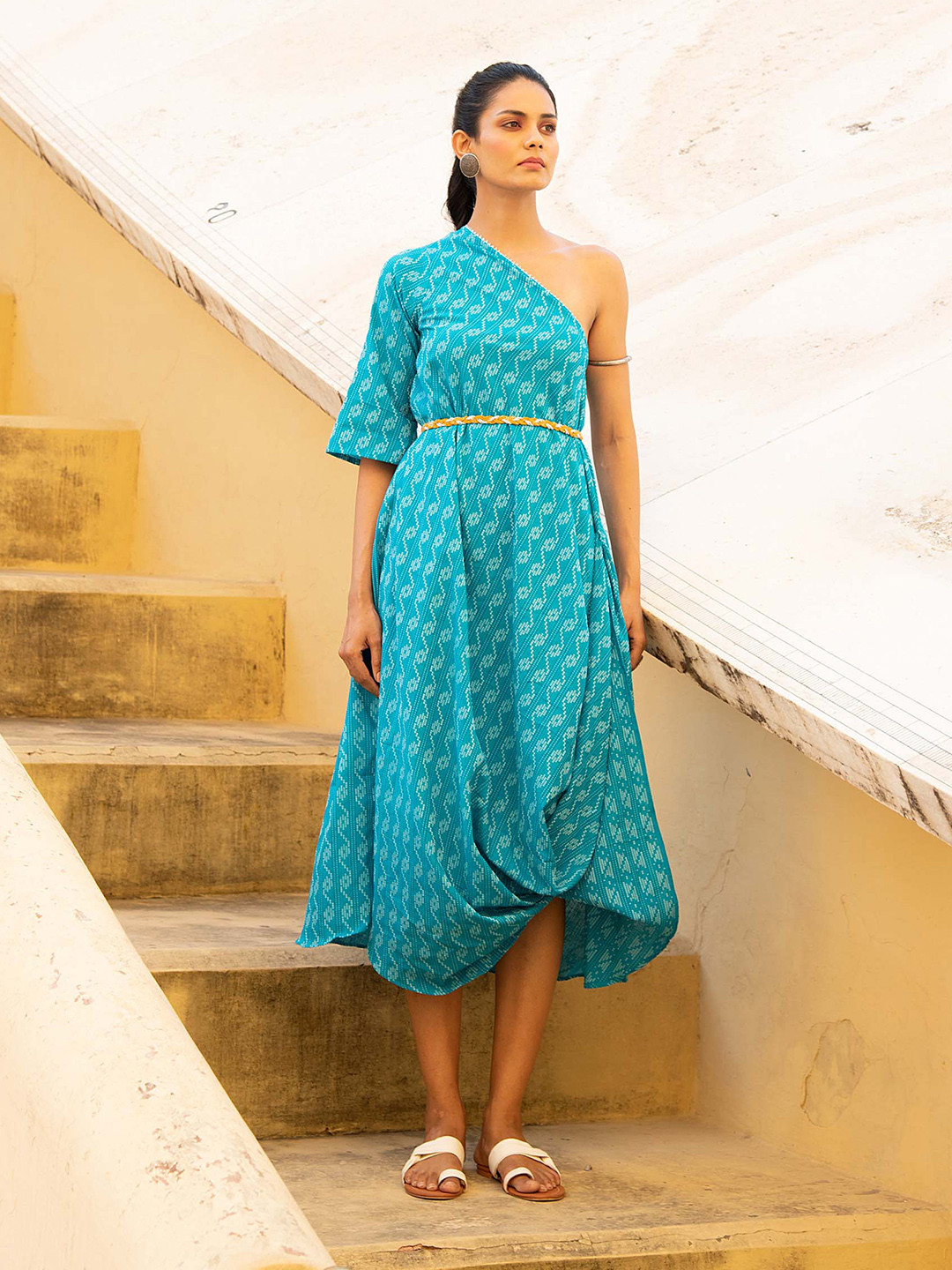 KAORI BY SHREYA AGARWAL Ethnic Motifs Printed One Shoulder Cotton A-Line Dress, Blue
KAORI BY SHREYA AGARWAL Ethnic Motifs Printed One Shoulder Cotton A-Line Dress, Blue