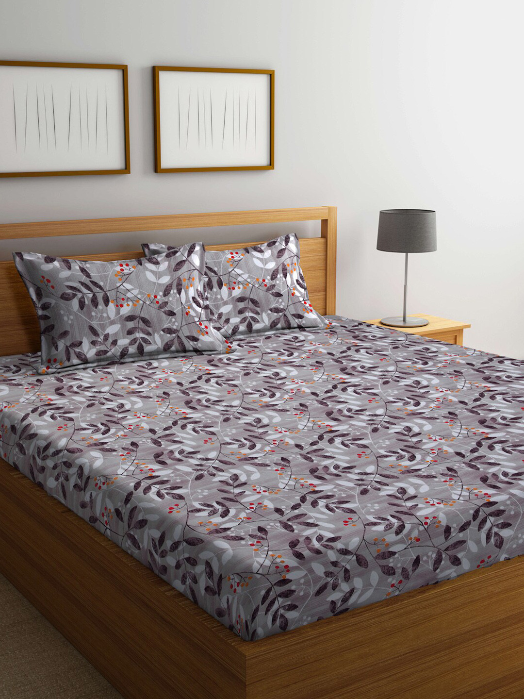 BOMBAY DYEING Celebrating India Grey & White Printed Cotton 120 TC Queen Bedsheet Set
BOMBAY DYEING Celebrating India Grey & White Printed Cotton 120 TC Queen Bedsheet Set