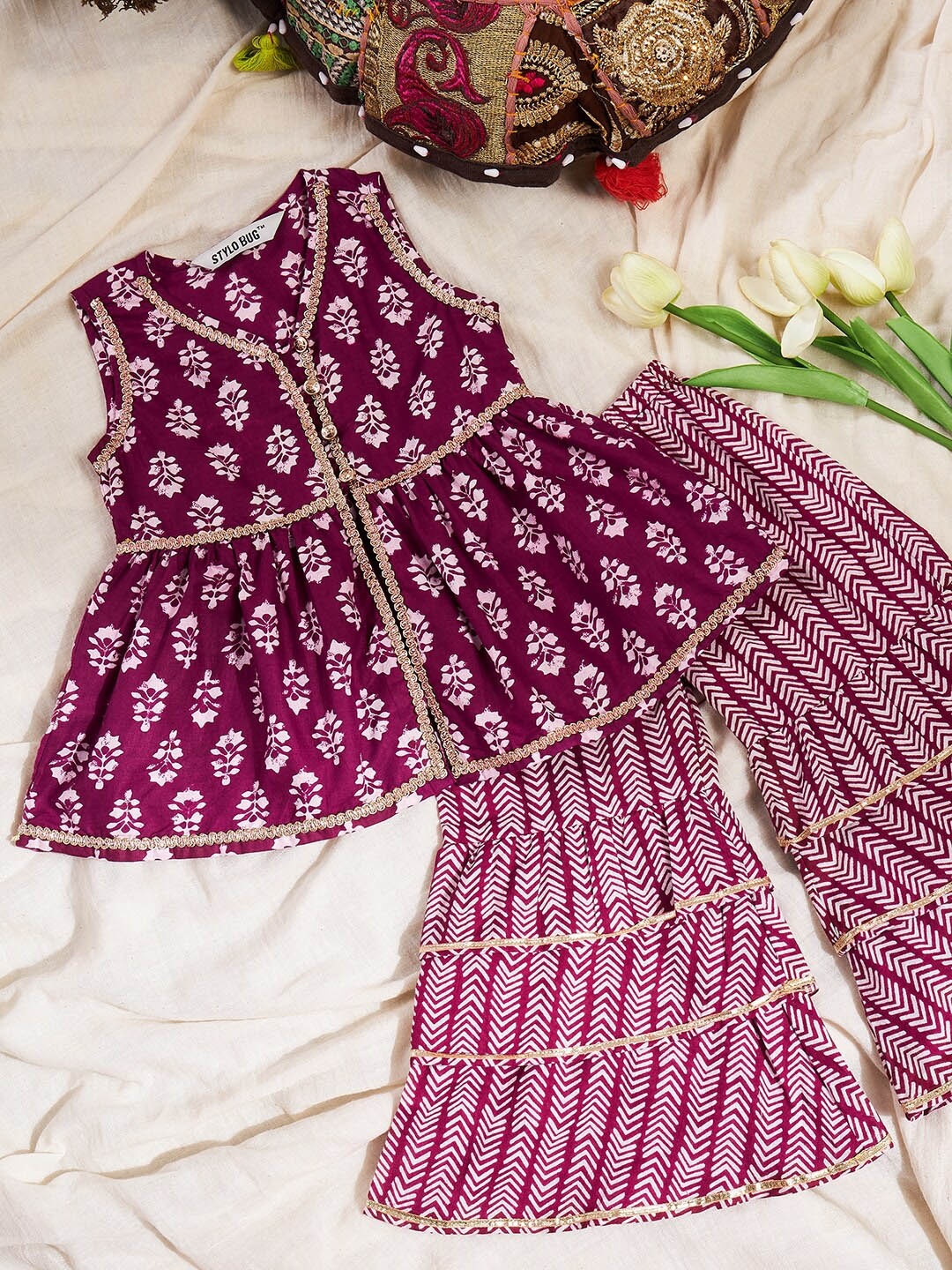 Stylo Bug Girls Floral Printed Empire Pure Cotton A-Line Kurti With Sharara, Purple
Stylo Bug Girls Floral Printed Empire Pure Cotton A-Line Kurti With Sharara, Purple