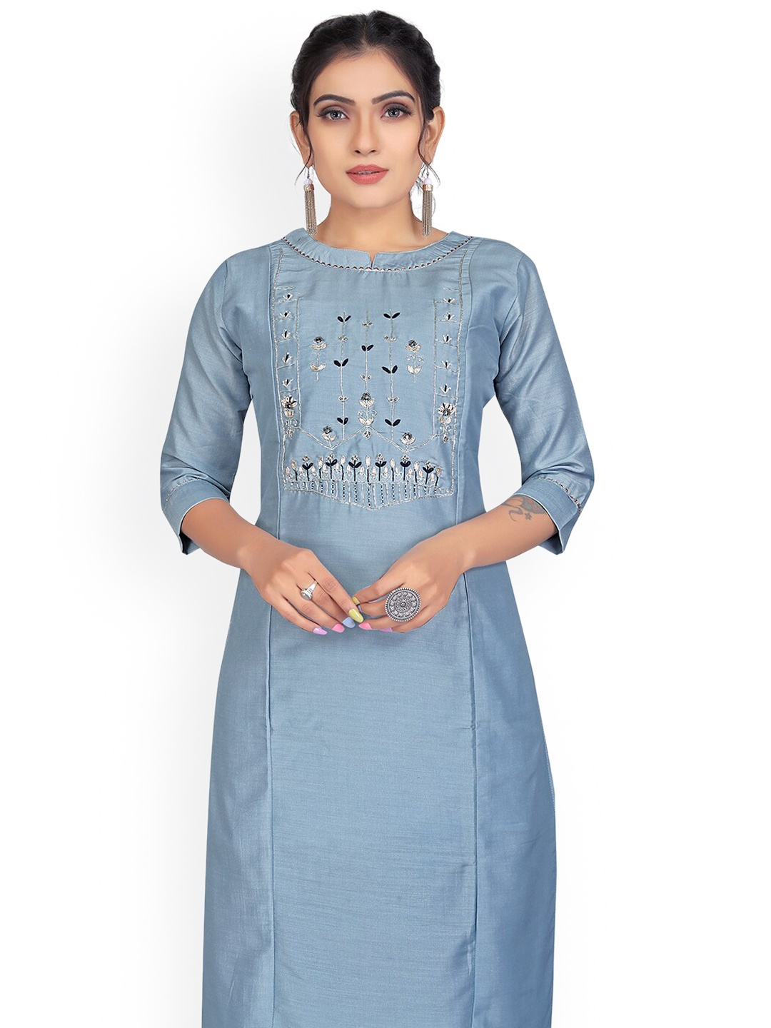 TAVAS Floral Yoke Design Thread Work Pure Cotton Kurta with Trousers & Dupatta, Blue
TAVAS Floral Yoke Design Thread Work Pure Cotton Kurta with Trousers & Dupatta, Blue