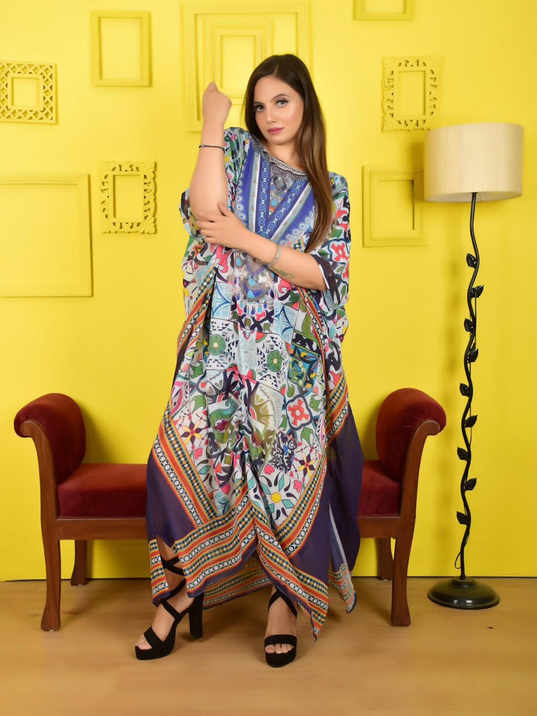 Rajoria Instyle Abstract Printed Tie-Up Neck Kimono Sleeve Georgette Kaftan Dress, Blue
Rajoria Instyle Abstract Printed Tie-Up Neck Kimono Sleeve Georgette Kaftan Dress, Blue