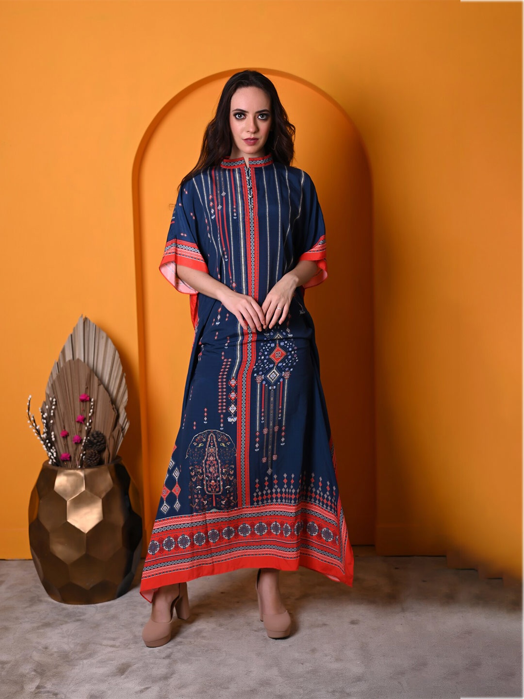 Rajoria Instyle Ethnic Motifs Printed Mandarin Collar Gathered Georgette Kaftan Maxi Dress, Navy blue
Rajoria Instyle Ethnic Motifs Printed Mandarin Collar Gathered Georgette Kaftan Maxi Dress, Navy blue