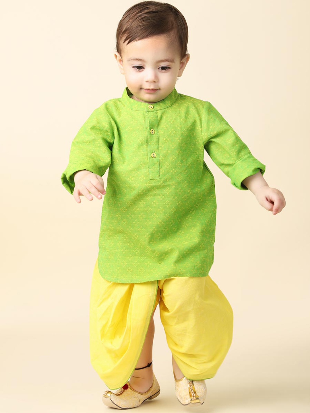 Fabindia Infant Boys Ethnic Motifs Woven Design Pure Cotton Kurta With Dhoti Pants, Green
Fabindia Infant Boys Ethnic Motifs Woven Design Pure Cotton Kurta With Dhoti Pants, Green