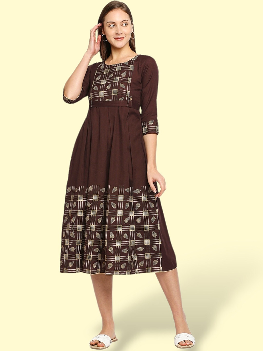 True Shape Ethnic Motifs Printed Round Neck Gathered Maternity Fit & Flare Midi Dress, Coffee brown
True Shape Ethnic Motifs Printed Round Neck Gathered Maternity Fit & Flare Midi Dress, Coffee brown