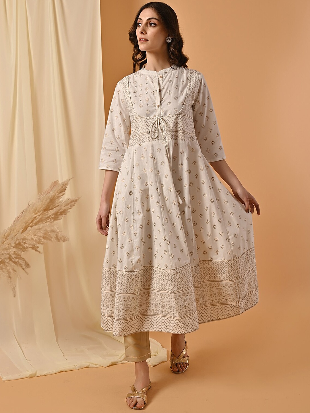 Rangita Band Collar Ethnic Motifs Printed Mirror Work Panelled Anarkali Kurta, Off white
Rangita Band Collar Ethnic Motifs Printed Mirror Work Panelled Anarkali Kurta, Off white