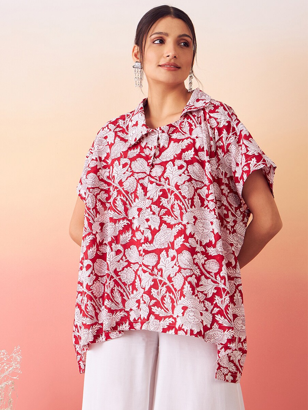 stories of dori Floral Printed Shirt Collar Extended Sleeves Cotton Longline A-Line Top, Red
stories of dori Floral Printed Shirt Collar Extended Sleeves Cotton Longline A-Line Top, Red