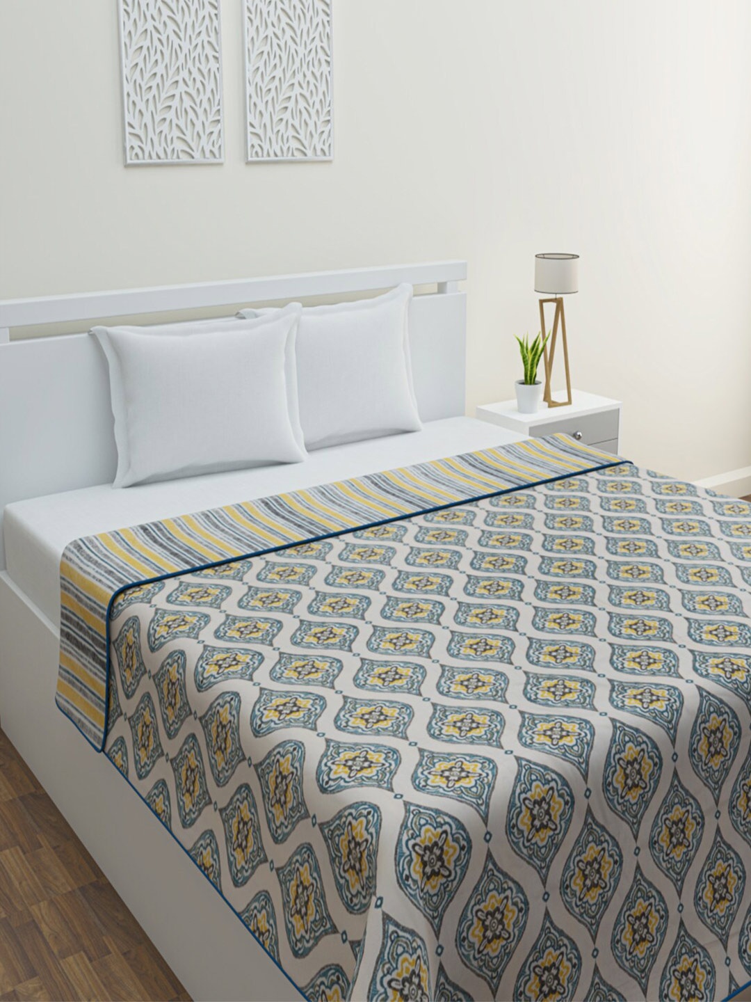 HOME AFFAIRS Springfield Beige Floral Printed AC Room 300 GSM Pure Cotton Double Bed Dohar
HOME AFFAIRS Springfield Beige Floral Printed AC Room 300 GSM Pure Cotton Double Bed Dohar