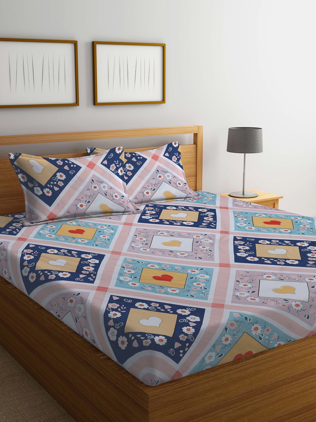 KLOTTHE Blue Geometric Printed 300 TC Double Bedsheet With 2 Pillow Covers, Pink