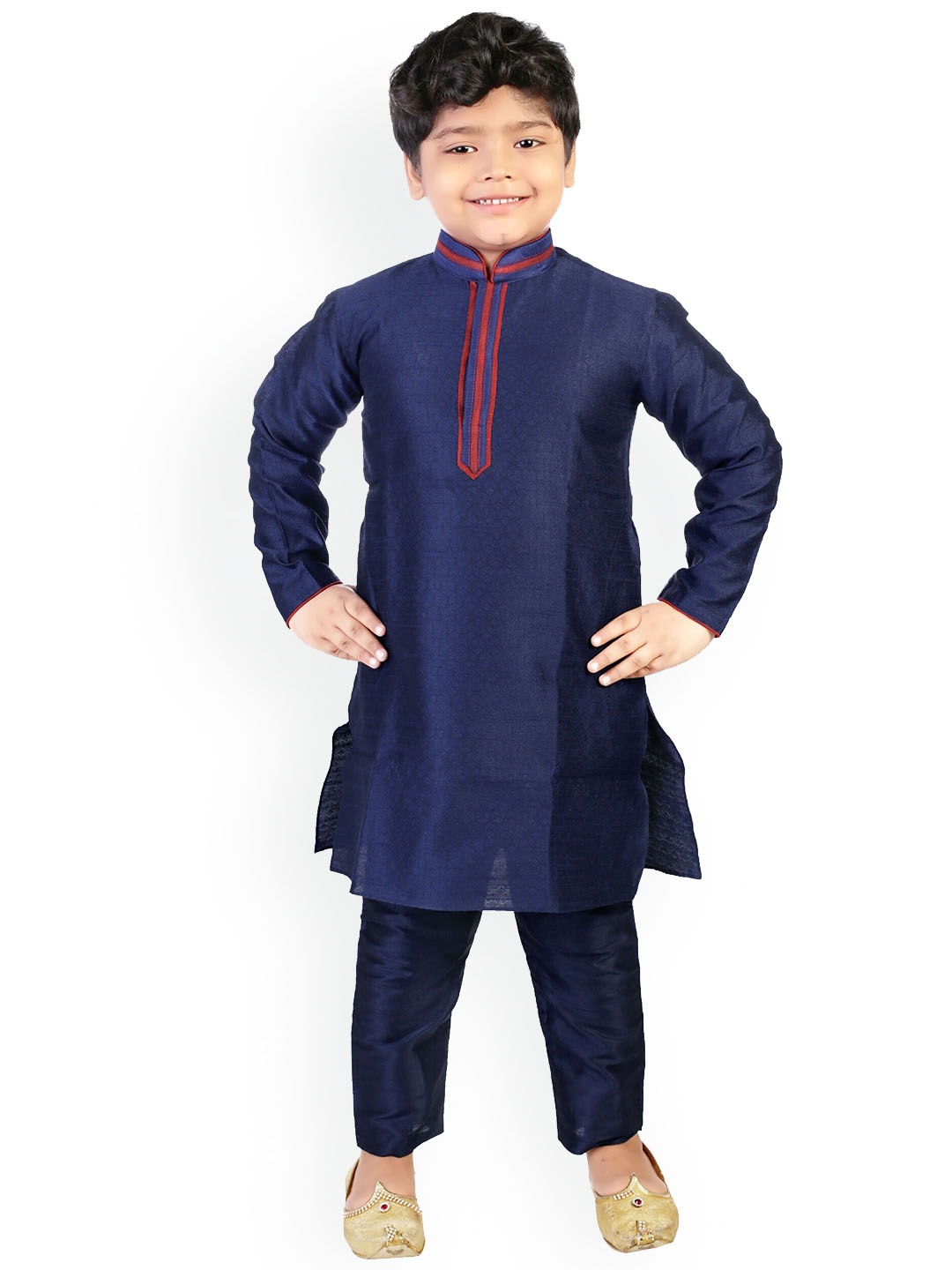 CELEBRITY CLUB Boys Woven Design Mandarin Collar Regular Kurta With Pyjama, Navy blue
CELEBRITY CLUB Boys Woven Design Mandarin Collar Regular Kurta With Pyjama, Navy blue
