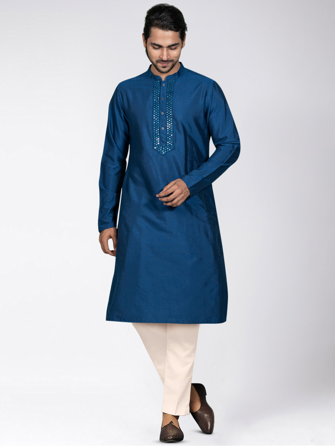 KISAH Mandarin Collar Mirror Work Detailed Straight Kurta with Trousers, Navy blue
KISAH Mandarin Collar Mirror Work Detailed Straight Kurta with Trousers, Navy blue