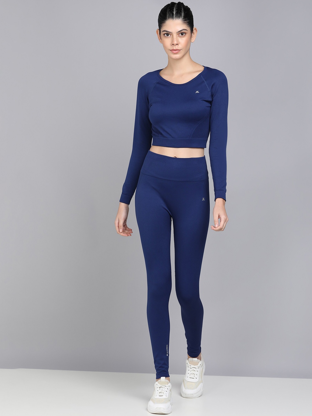 KOBO Super Stretch Long Sleeves Anti-slip Sport Top & Tights Tracksuit, Navy blue
KOBO Super Stretch Long Sleeves Anti-slip Sport Top & Tights Tracksuit, Navy blue