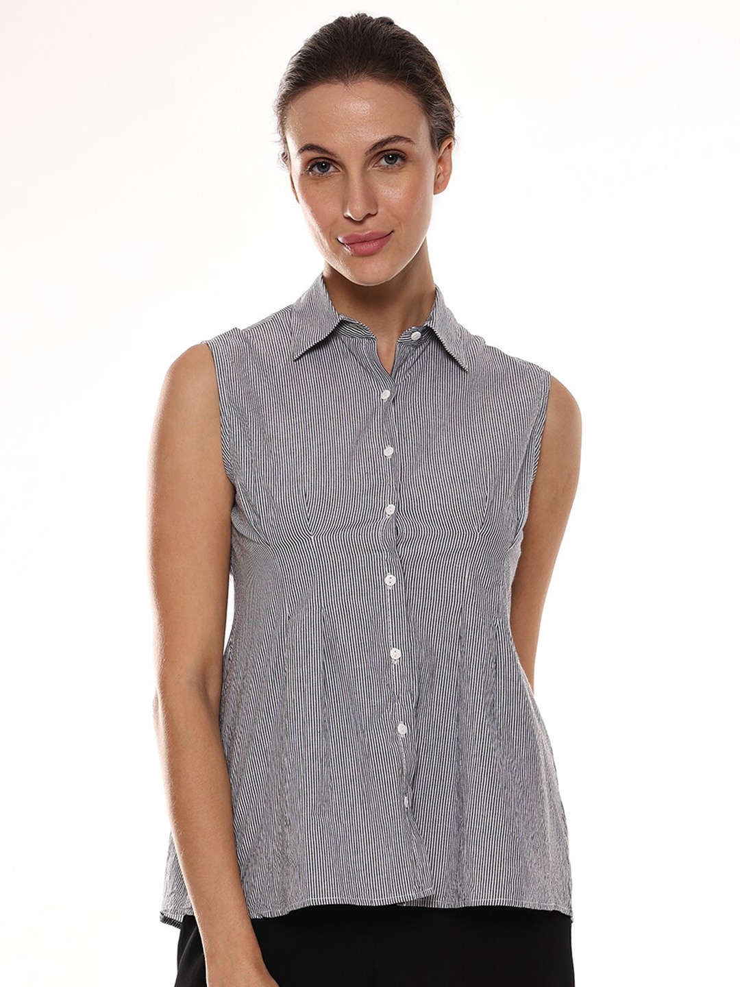 Gazillion Pin Striped Modern Tailored Fit Sleeveless Pure Cotton Formal Shirt, Black
Gazillion Pin Striped Modern Tailored Fit Sleeveless Pure Cotton Formal Shirt, Black