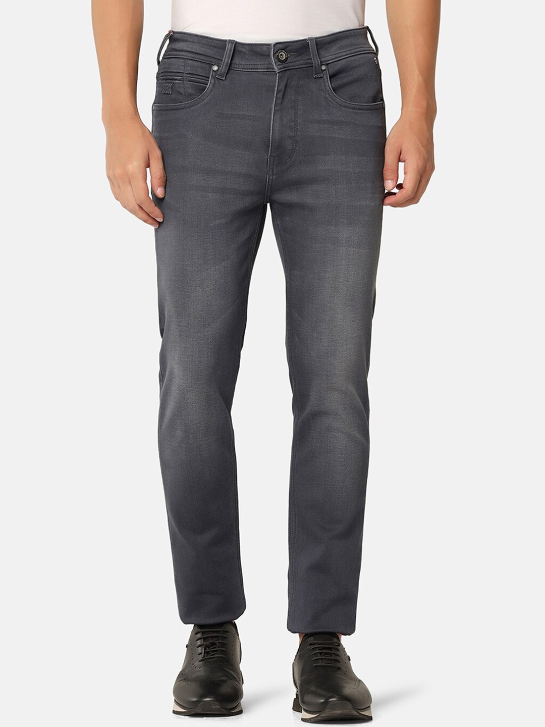 Blackberrys Men Yonk Skinny Fit Low-Rise Heavy Fade Clean Look Stretchable Jeans, Grey
Blackberrys Men Yonk Skinny Fit Low-Rise Heavy Fade Clean Look Stretchable Jeans, Grey
