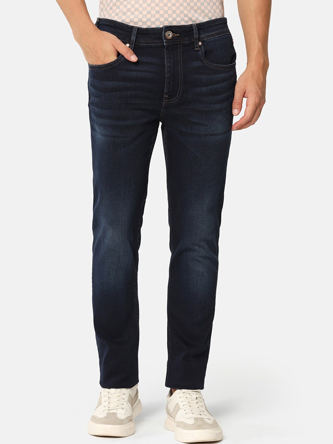 Blackberrys Yonk Skinny Fit Low-Rise Clean Look Light Fade Cotton Stretchable Jeans, Navy blue
Blackberrys Yonk Skinny Fit Low-Rise Clean Look Light Fade Cotton Stretchable Jeans, Navy blue