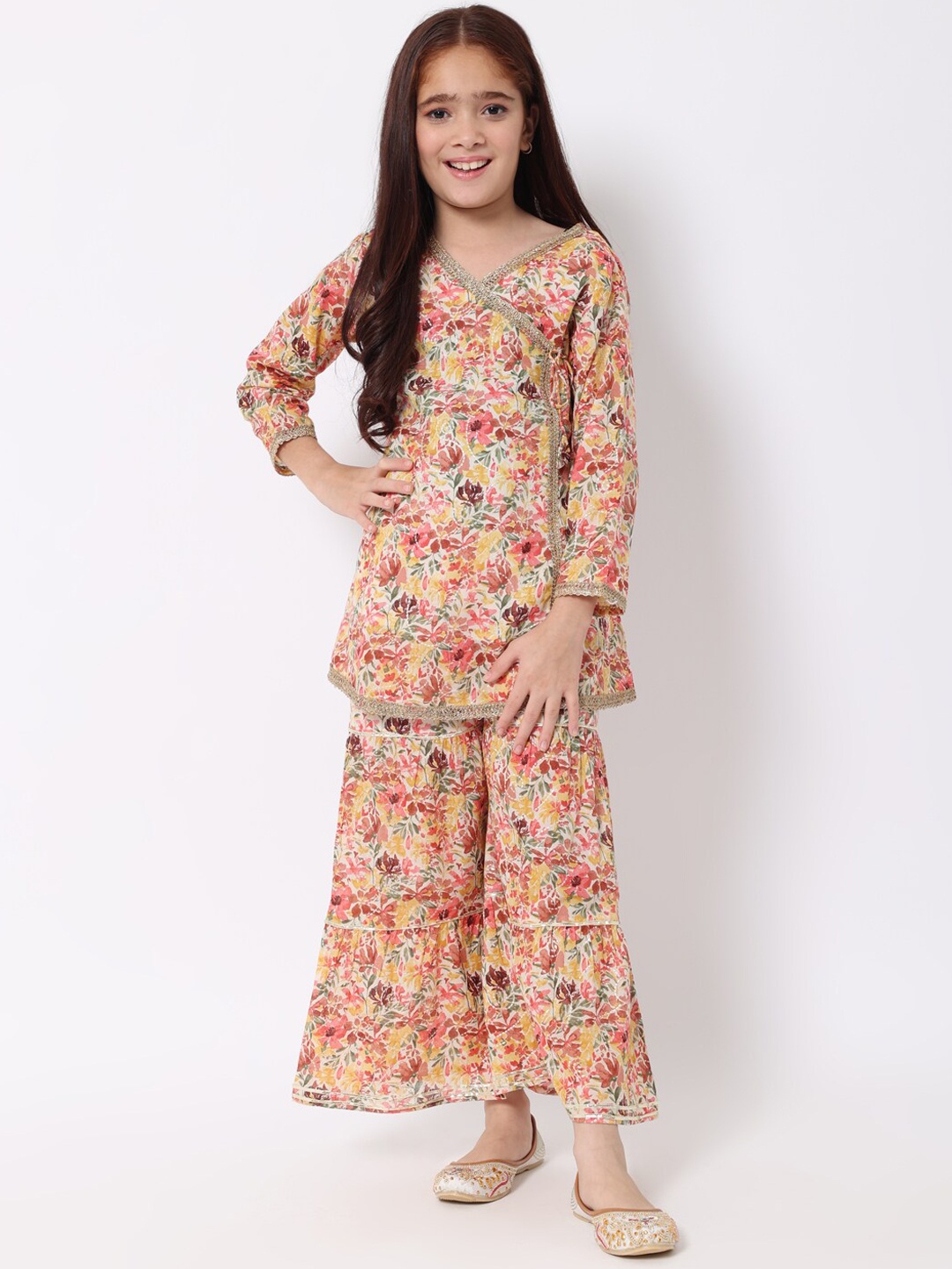 Readiprint Fashions Girls Printed Angrakha Gotta Patti Pure Cotton Kurti with Sharara, White
Readiprint Fashions Girls Printed Angrakha Gotta Patti Pure Cotton Kurti with Sharara, White