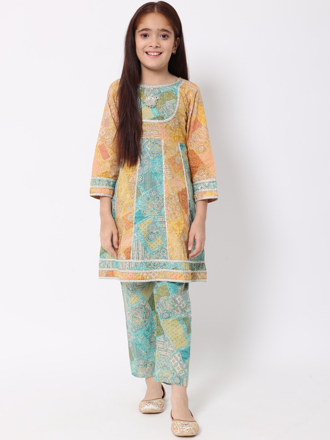 Readiprint Fashions Girls Floral Printed Panelled A-Line Gotta Patti Cotton Kurta Sets, Mustard
Readiprint Fashions Girls Floral Printed Panelled A-Line Gotta Patti Cotton Kurta Sets, Mustard