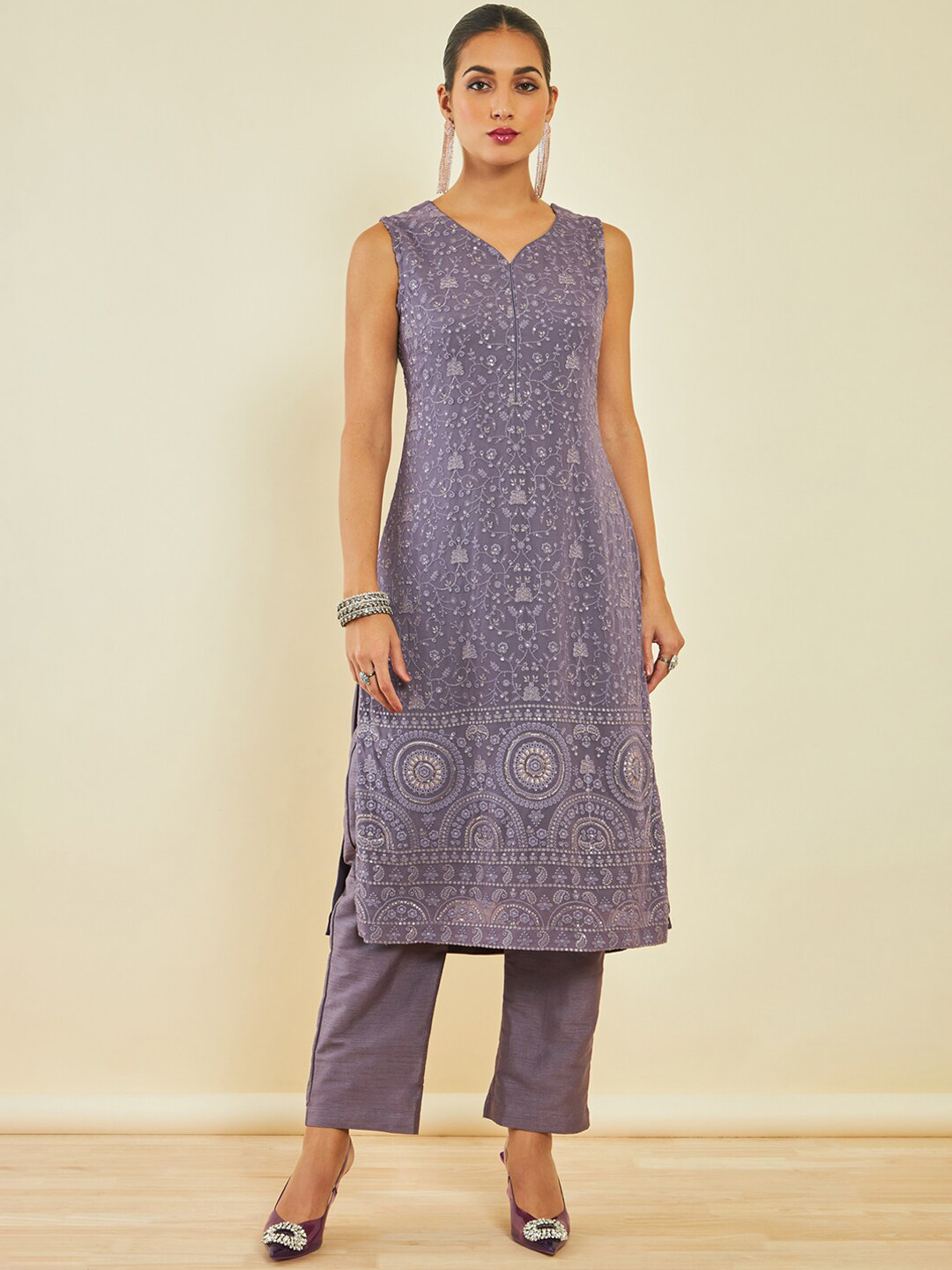 Soch Floral Embroidered Straight Sequinned Kurta & Trousers With Dupatta, Purple
Soch Floral Embroidered Straight Sequinned Kurta & Trousers With Dupatta, Purple