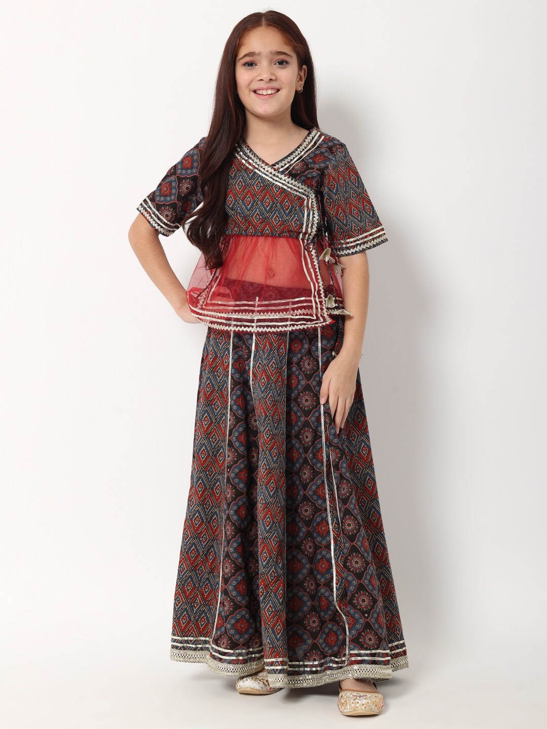 Readiprint Girls Ethnic Motifs Printed Gotta Patti Cotton Lehenga With Choli, Maroon
Readiprint Girls Ethnic Motifs Printed Gotta Patti Cotton Lehenga With Choli, Maroon