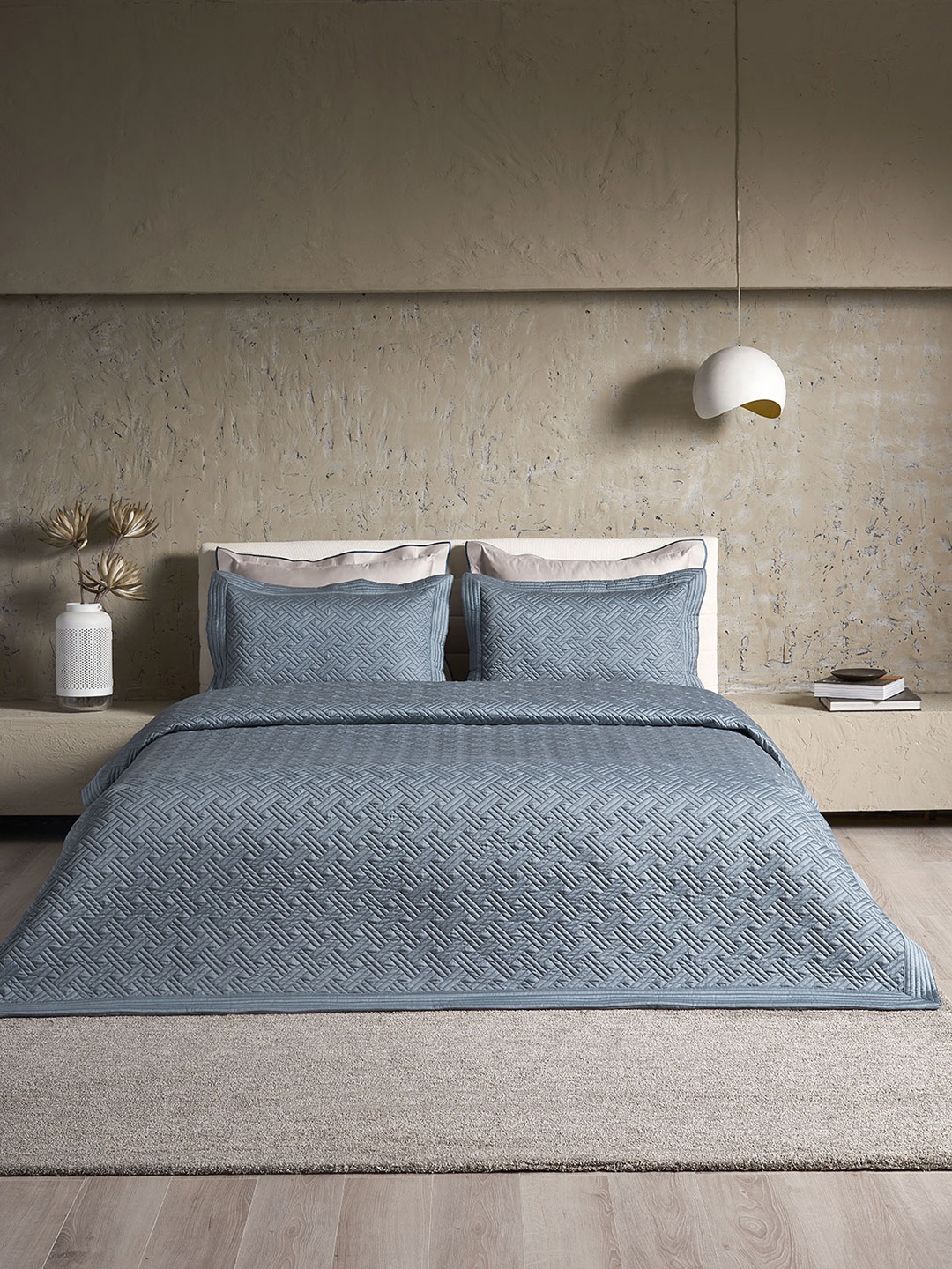 DDecor Blue Geometric Cotton 210 TC Comforter With 2 Pillow Covers