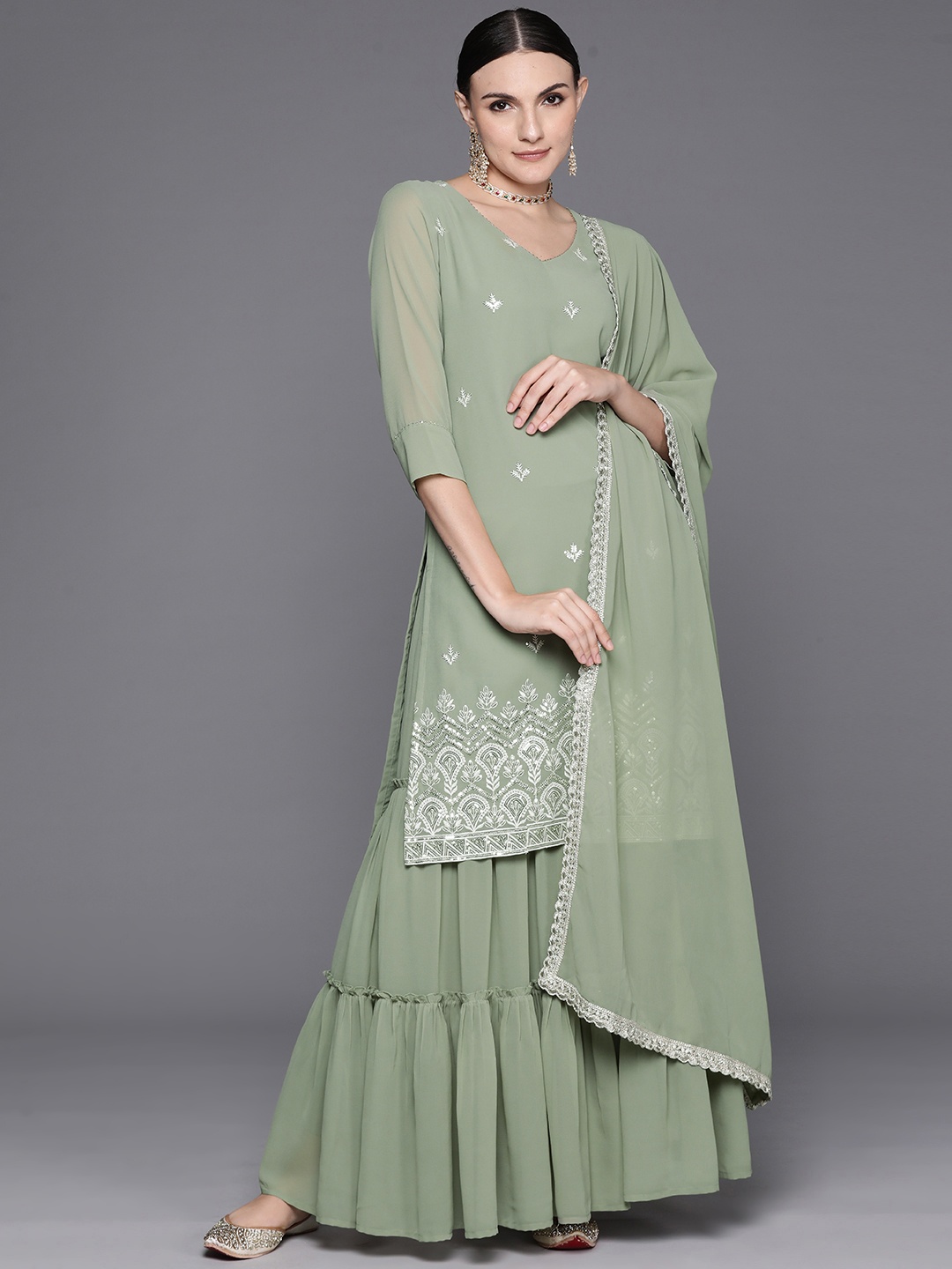 Indo Era Women Ethnic Motifs Embroidered Regular Kurta with Sharara & With Dupatta, Sea green
Indo Era Women Ethnic Motifs Embroidered Regular Kurta with Sharara & With Dupatta, Sea green