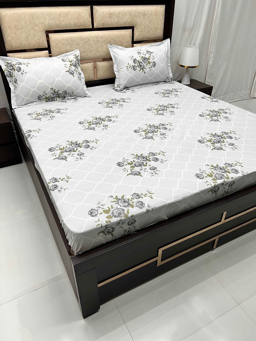 Pure Decor Villa Grey & Black Floral Cotton 400 TC King Bedsheet With 2 Pillow Covers
Pure Decor Villa Grey & Black Floral Cotton 400 TC King Bedsheet With 2 Pillow Covers