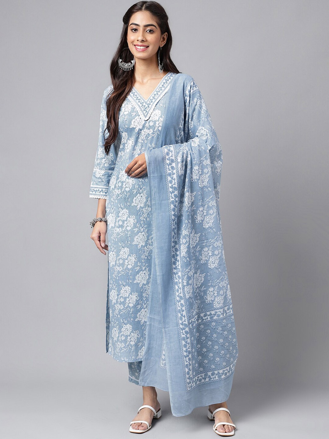 Janasya Blue Floral Printed V-Neck Pure Cotton Straight Kurta with Salwar And Dupatta
Janasya Blue Floral Printed V-Neck Pure Cotton Straight Kurta with Salwar And Dupatta