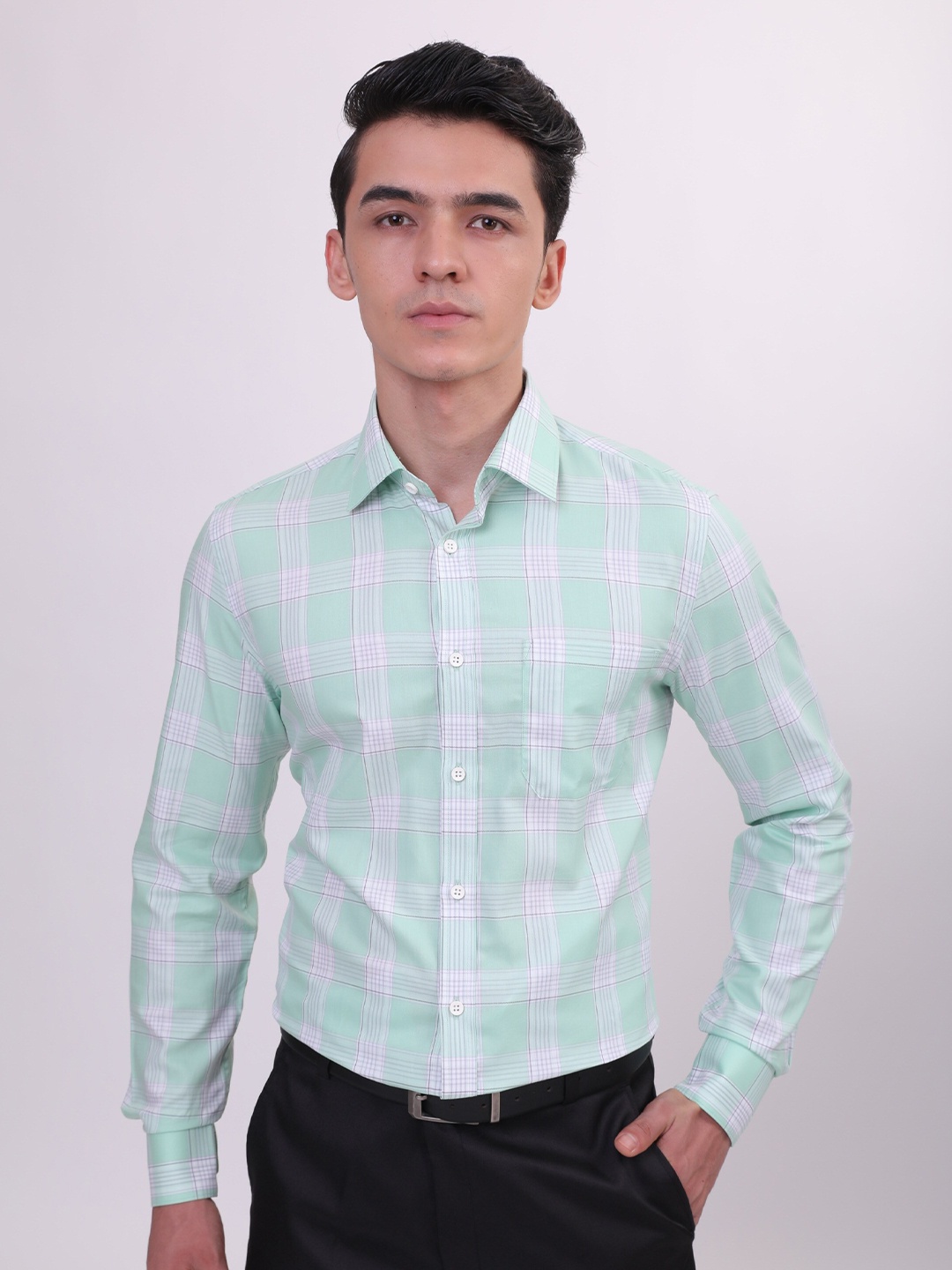 LOUIS STITCH Comfort Regular Fit Checked Spread Collar Pure Cotton Formal Shirt, Green
LOUIS STITCH Comfort Regular Fit Checked Spread Collar Pure Cotton Formal Shirt, Green