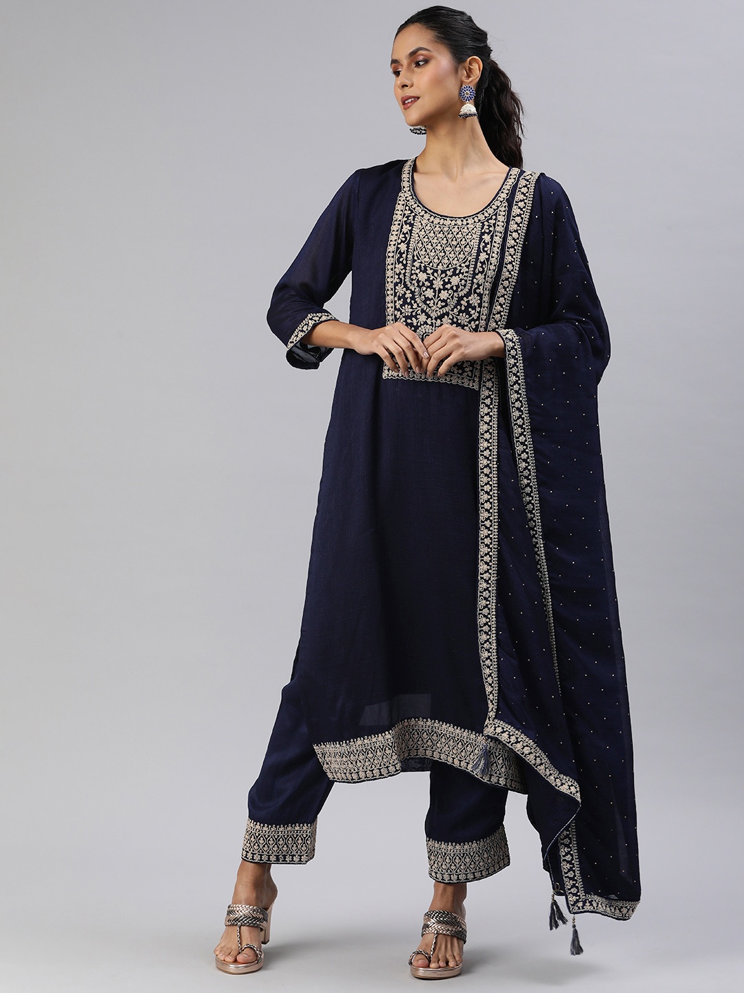 Rani Saahiba Ethnic Motifs Yoke Design Thread Work Cotton Kurta with Trousers & Dupatta, Navy blue
Rani Saahiba Ethnic Motifs Yoke Design Thread Work Cotton Kurta with Trousers & Dupatta, Navy blue