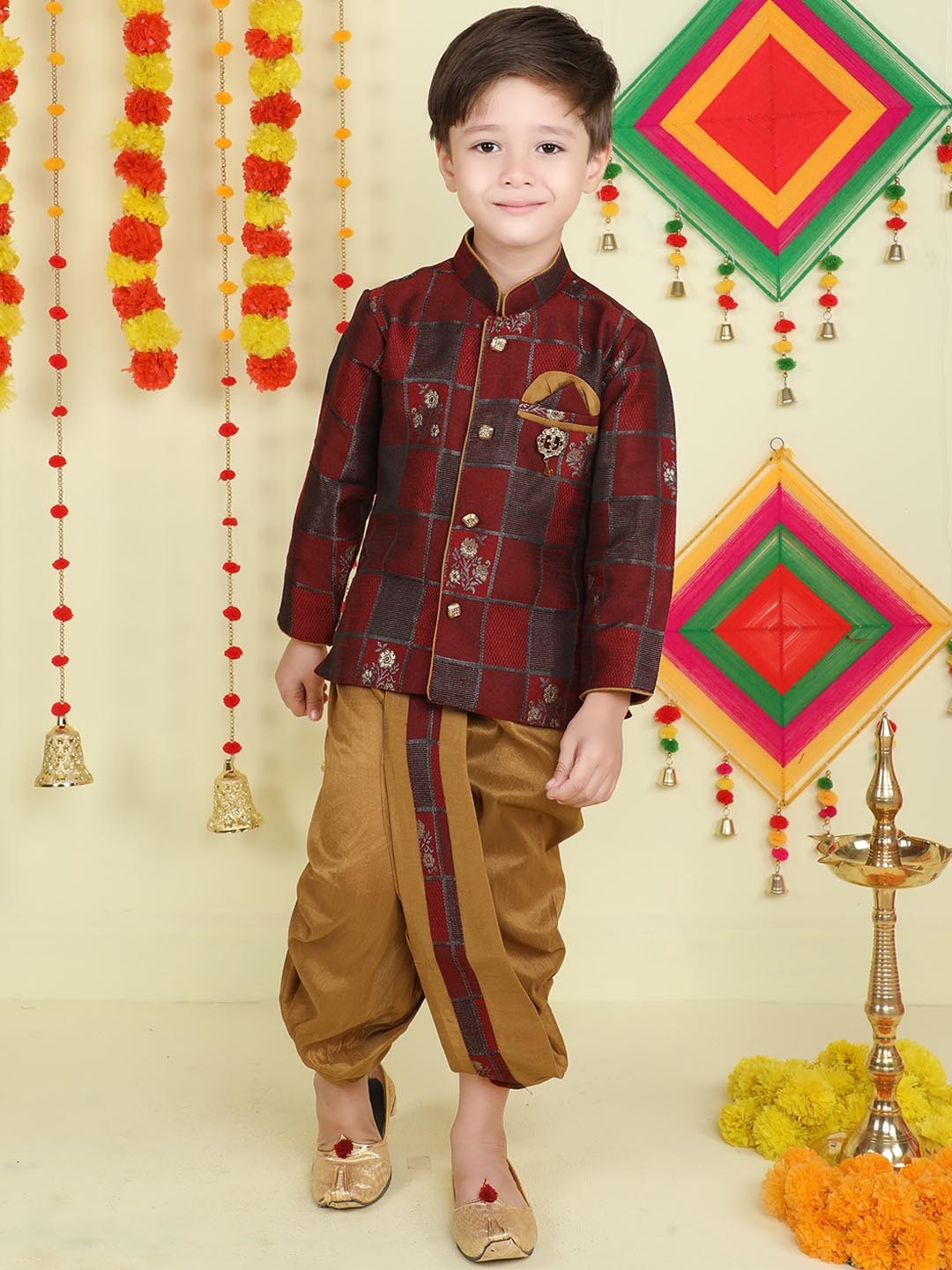 BAESD Boys Floral Woven Design Mandarin Collar Regular Kurta with Dhoti Pants, Maroon
BAESD Boys Floral Woven Design Mandarin Collar Regular Kurta with Dhoti Pants, Maroon