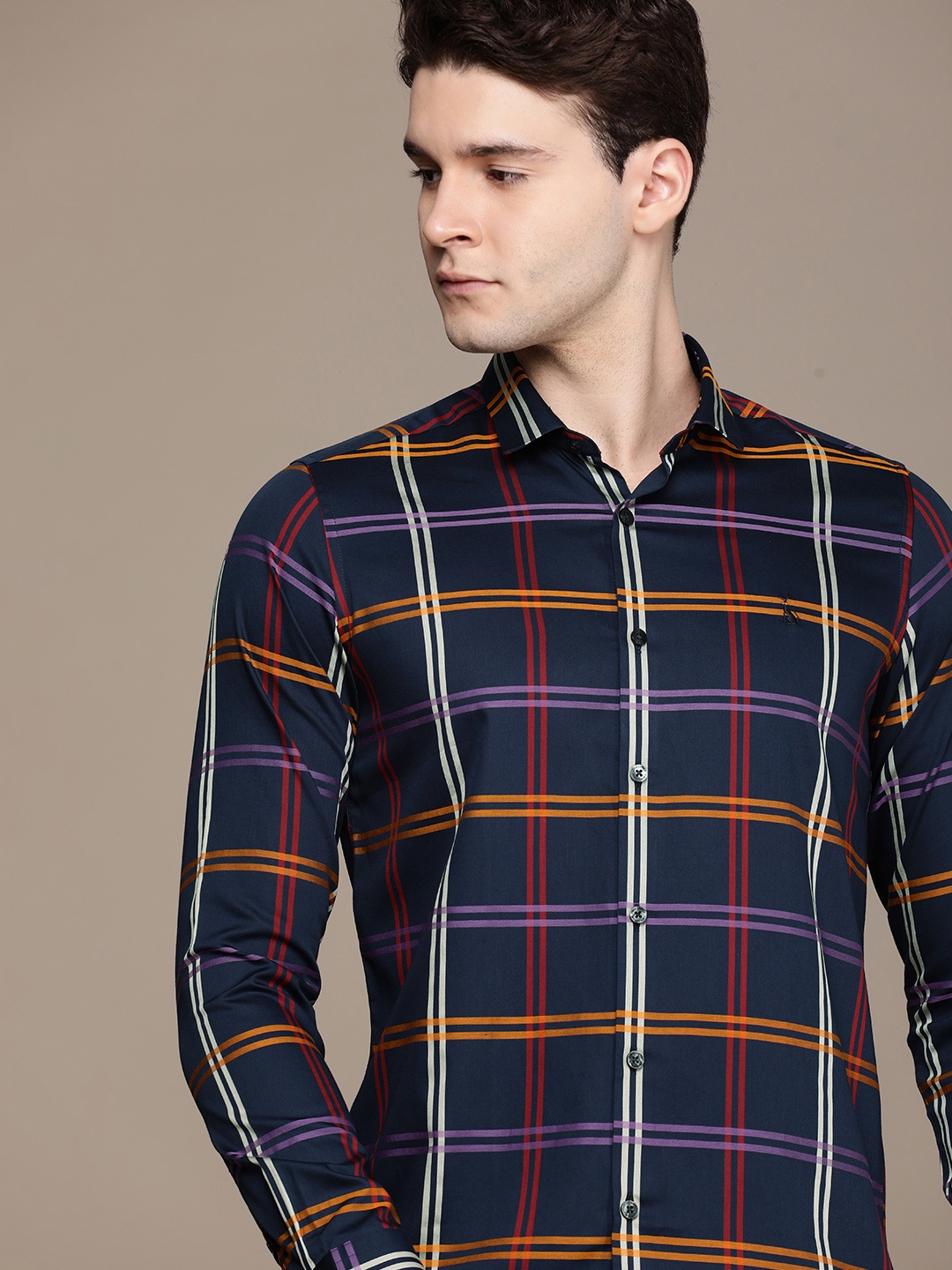 SIMON CARTER LONDON Men Slim Fit Windowpane Checked Cotton Casual Shirt, Navy blue
SIMON CARTER LONDON Men Slim Fit Windowpane Checked Cotton Casual Shirt, Navy blue