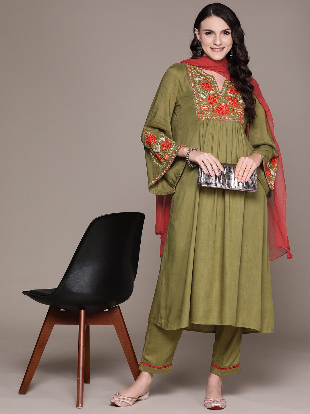 aarke Ritu Kumar Women Floral Embroidered Empire Kurta with Trousers & With Dupatta, Olive
aarke Ritu Kumar Women Floral Embroidered Empire Kurta with Trousers & With Dupatta, Olive