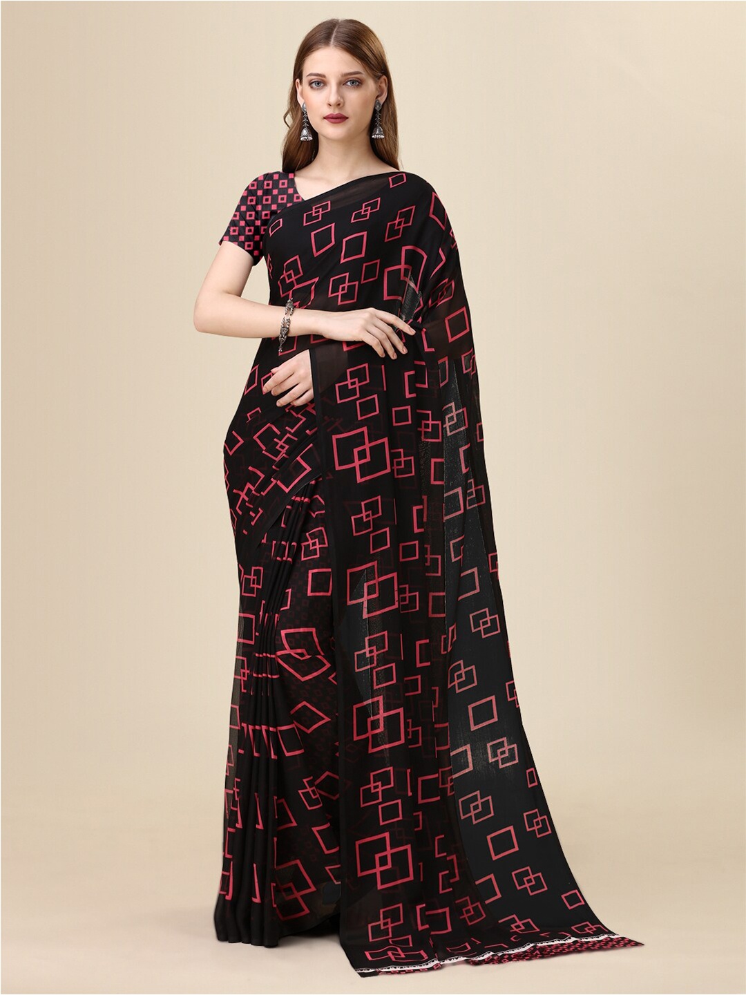 Dori Geometric Printed Pure Georgette Saree, Black