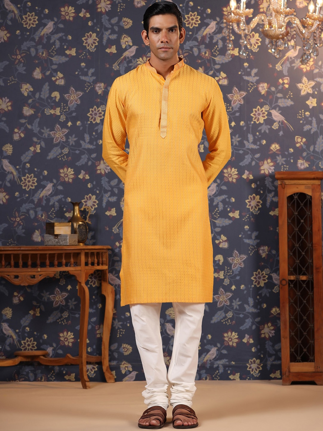 House of Pataudi Embroidered Woven Design Mandarin Collar Jacquard Ethnic Straight Kurta, Yellow
House of Pataudi Embroidered Woven Design Mandarin Collar Jacquard Ethnic Straight Kurta, Yellow