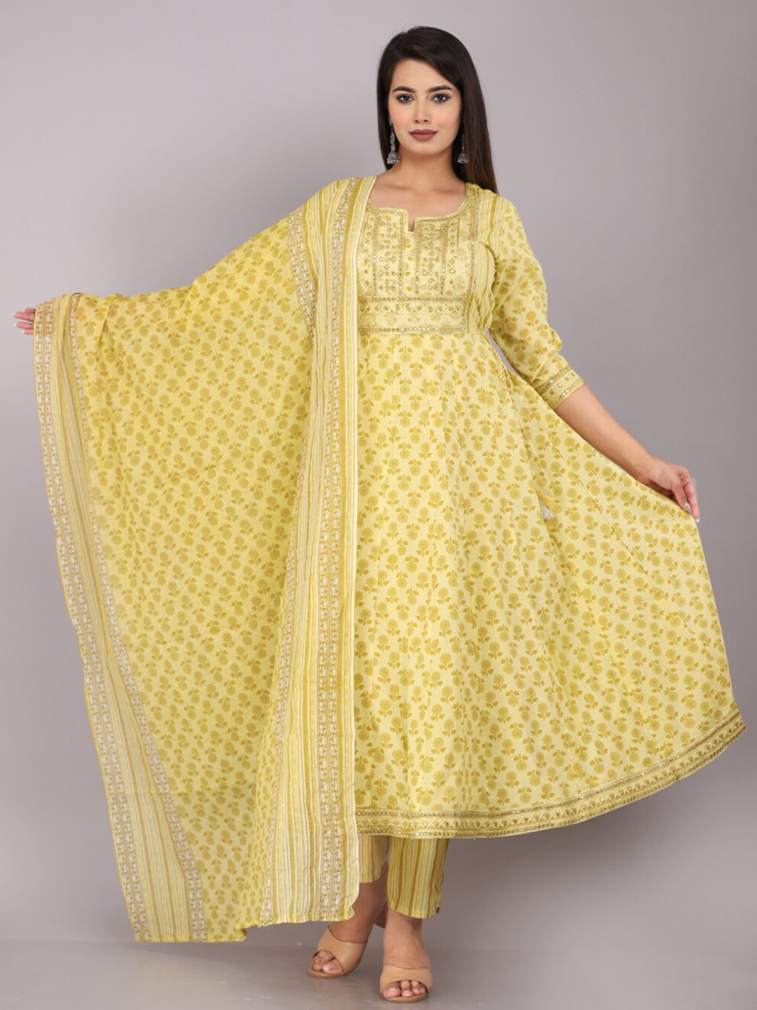 HIGHLIGHT FASHION EXPORT Floral Printed Mirror Work Kurta with Trousers & Dupatta, Mustard
HIGHLIGHT FASHION EXPORT Floral Printed Mirror Work Kurta with Trousers & Dupatta, Mustard