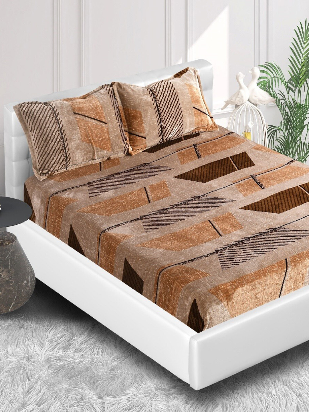 Stylespace by Isha Beige & Brown Geometric Printed Velvet 300 TC Fitted King Bedsheet Set
Stylespace by Isha Beige & Brown Geometric Printed Velvet 300 TC Fitted King Bedsheet Set