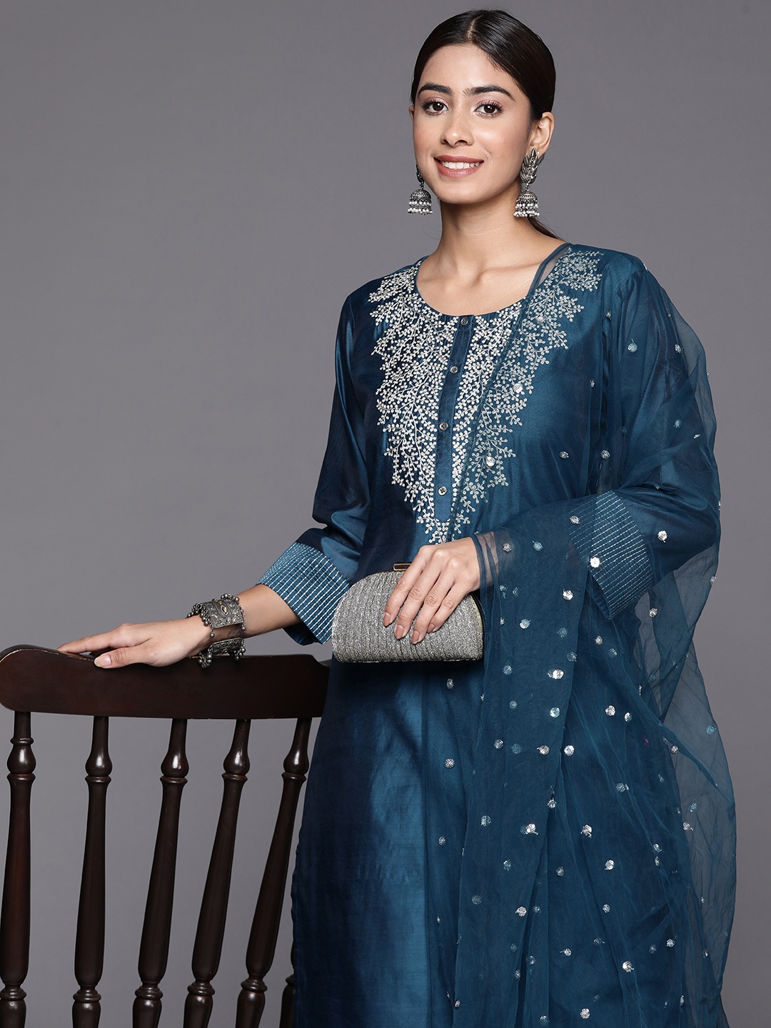 Varanga Floral zari Embroidered Chanderi Silk Kurta with Trousers & Dupatta, Navy blue
Varanga Floral zari Embroidered Chanderi Silk Kurta with Trousers & Dupatta, Navy blue