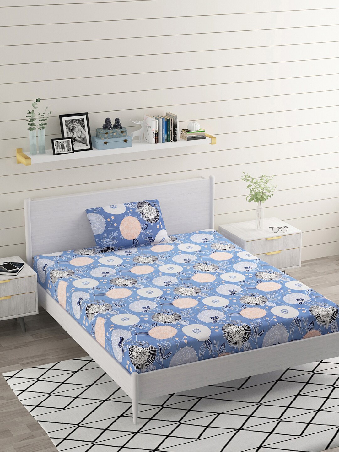 BELVOSTUM Blue & Black Printed Microfiber 220 TC Single Bedsheet With 1 Pillow Covers
BELVOSTUM Blue & Black Printed Microfiber 220 TC Single Bedsheet With 1 Pillow Covers